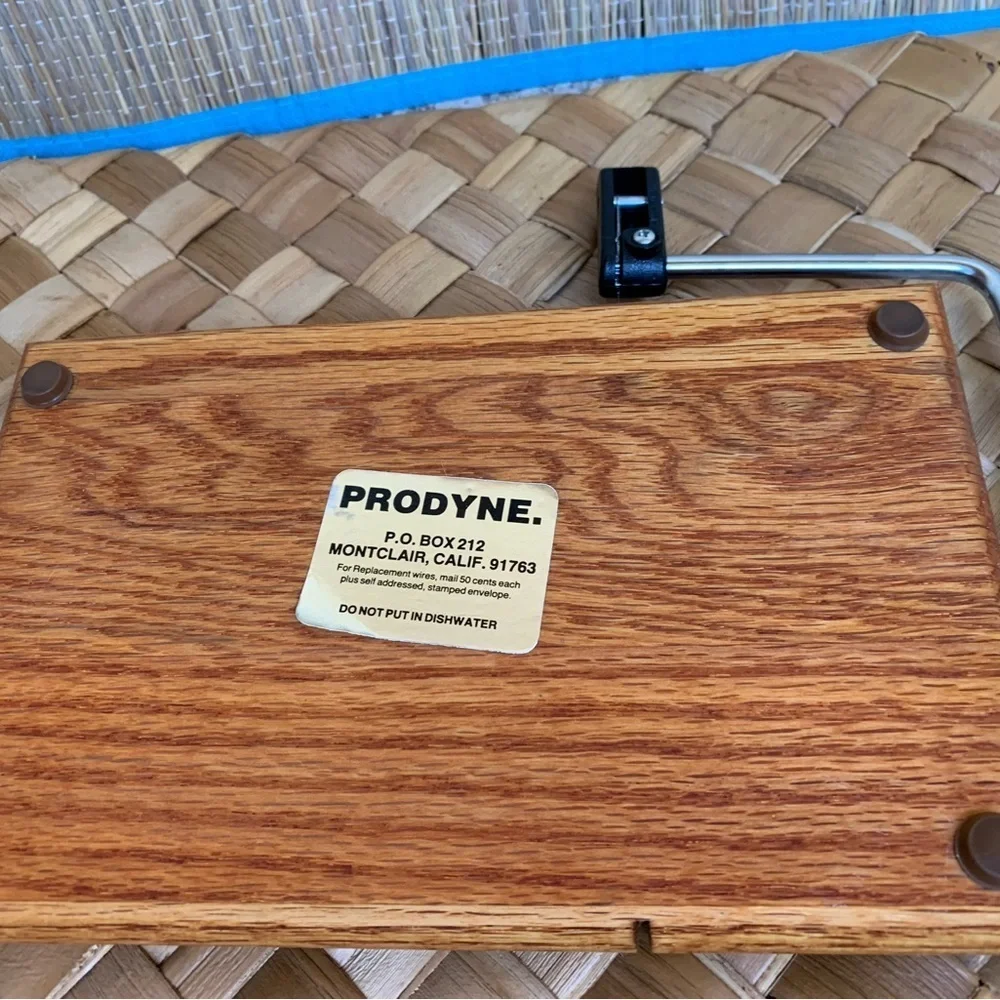 Prodyne cheese slicer
